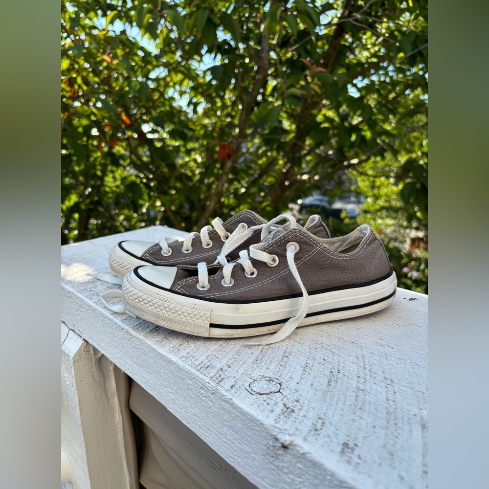 Used Grey Converse Sneakers, Size 6 (Womens)